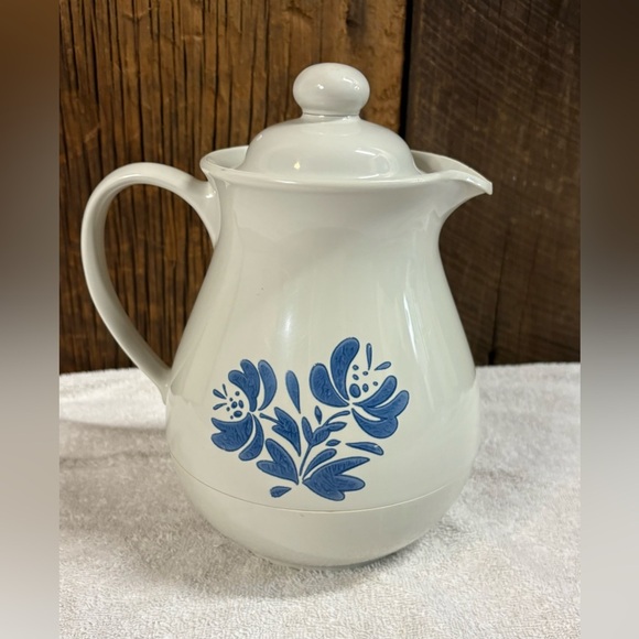 Pfaltzgraff Yorktowne Vacuum Carafe Insulated Hot Cold Beverage Server Pitcher - Picture 4 of 11